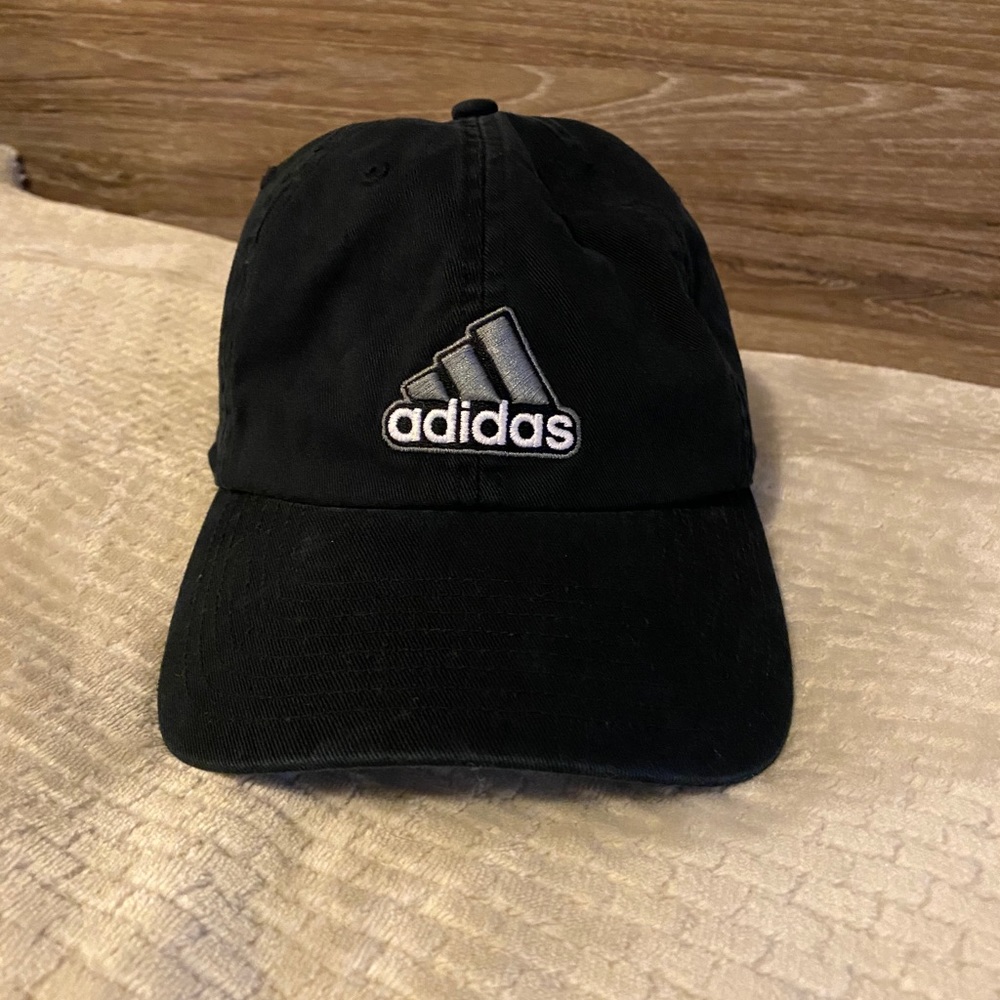 NWT Adidas unisex baseball cap